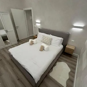 elsa-reseda-apartments.hotelitalianriviera.com/